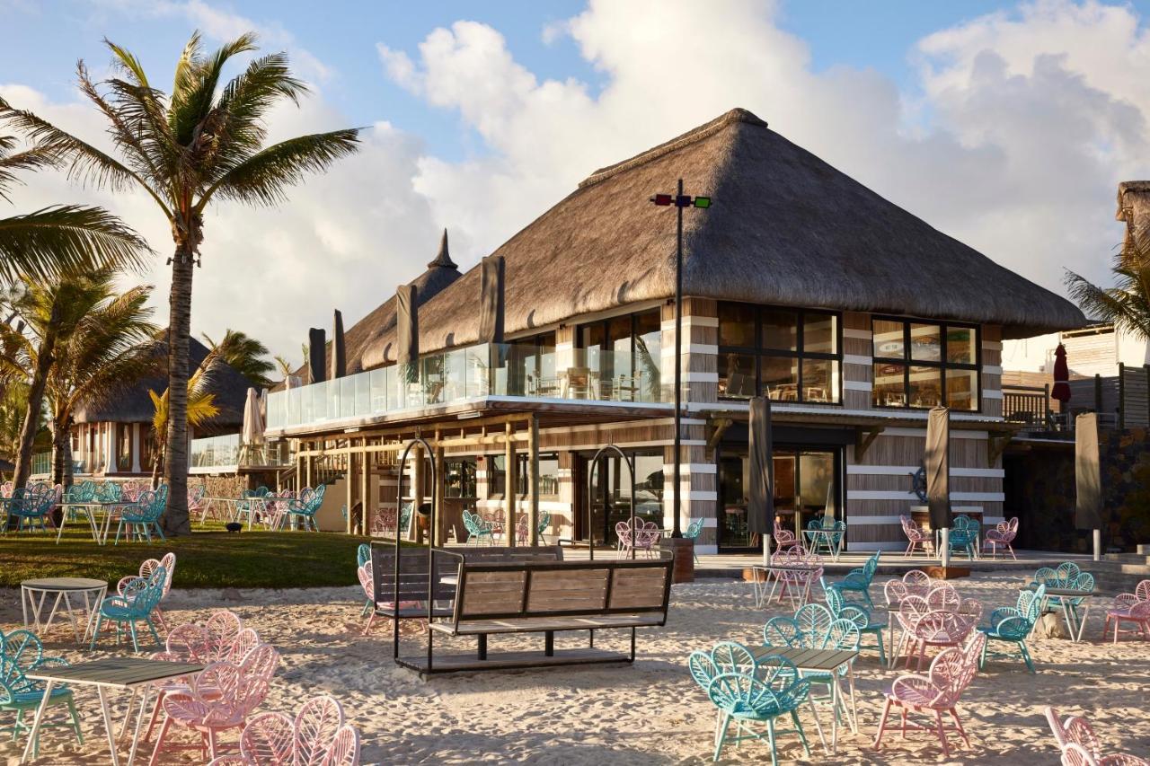 C Mauritius (Adults Only) Hotell Belle Mare Eksteriør bilde The beach club at the resort